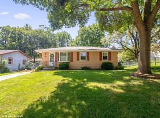 827 E Kirkwood Ave, Des Moines, IA 50315
