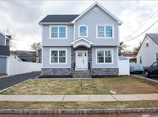 1 Suburban Rd, Clark, NJ 07066