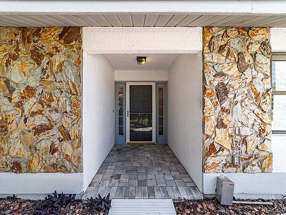 4th image of 3434 S Country Club Dr