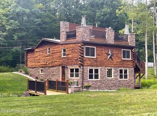 61 W Nescopeck Creek Ln, White Haven, PA 18661