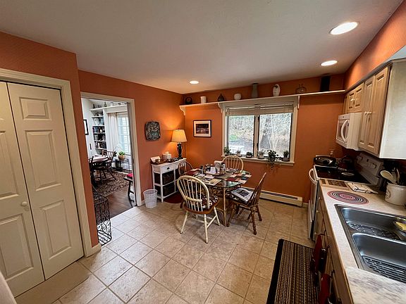 5th image of 6 Oak Ridge Road #30