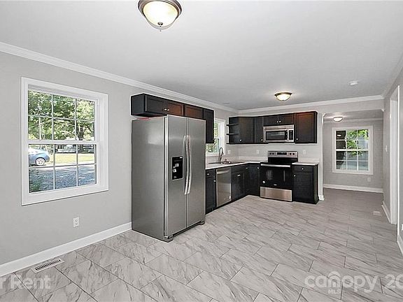 5th image of 1011 Rankin Ave