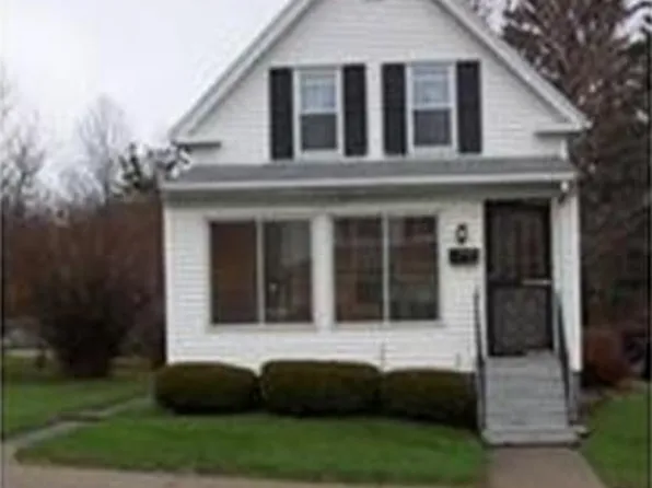 153 Lincoln St, Marlborough, MA 01752