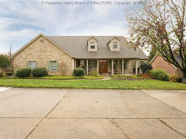 5110 Briar Meadow Dr, Cross Lanes, WV 25313