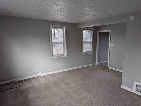 20 Corbin Ct #B
