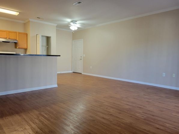 60 Hunt Club Dr APT 312