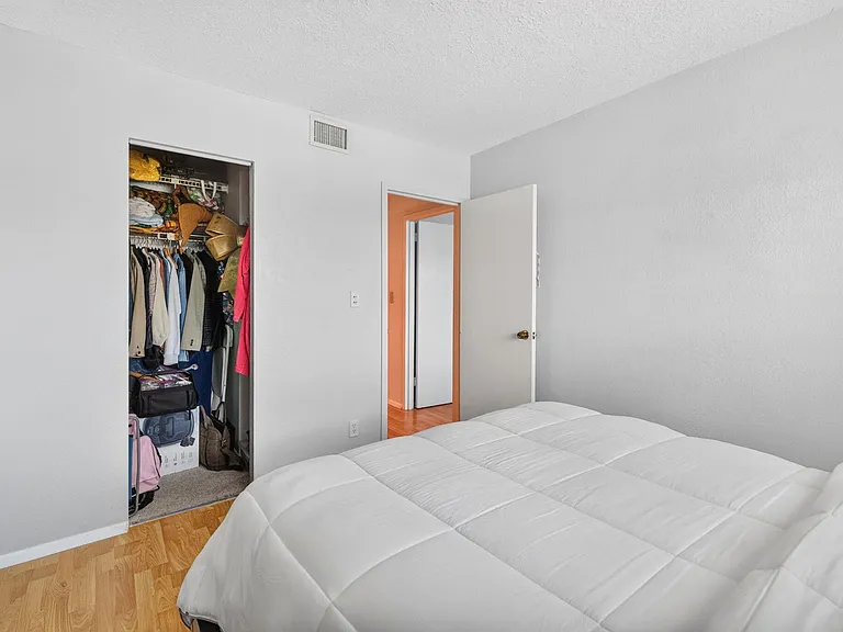 3004 NE 5th Ter #C216 — Photo 41