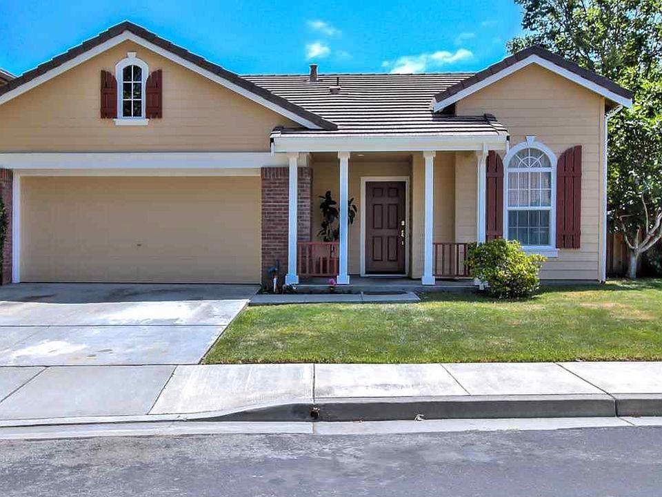 1st image of 4522 Peacock Ct