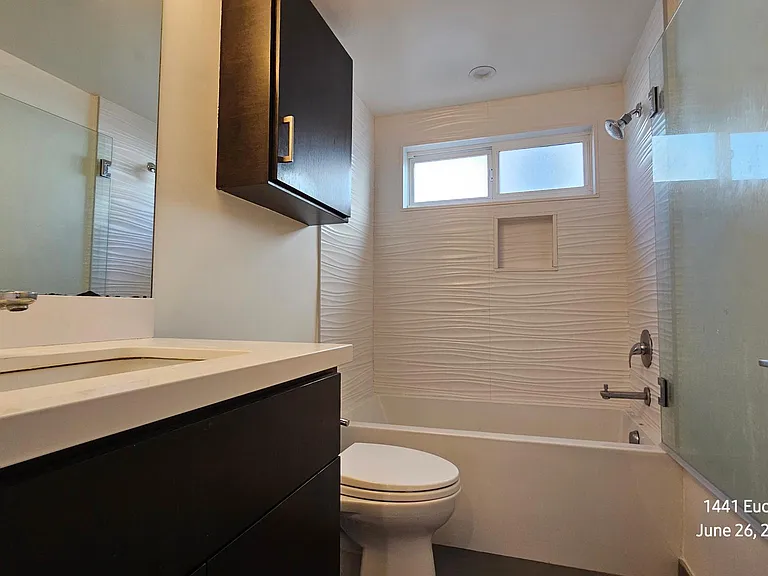 1441 Euclid St #1 — Photo 17