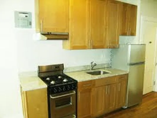 Rented by City Connections Realty | media 26