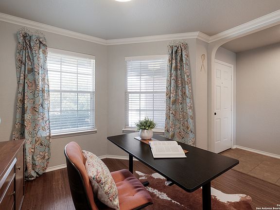 5th image of 149 JOLIE CIR