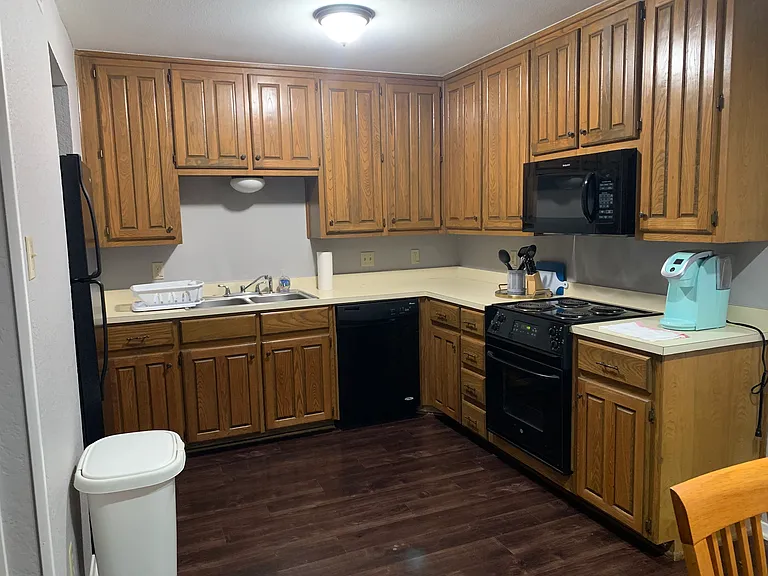 1226 Baylor Ave #101 — Photo 8