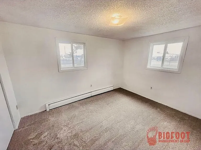 1431 Aspen St. — Photo 5