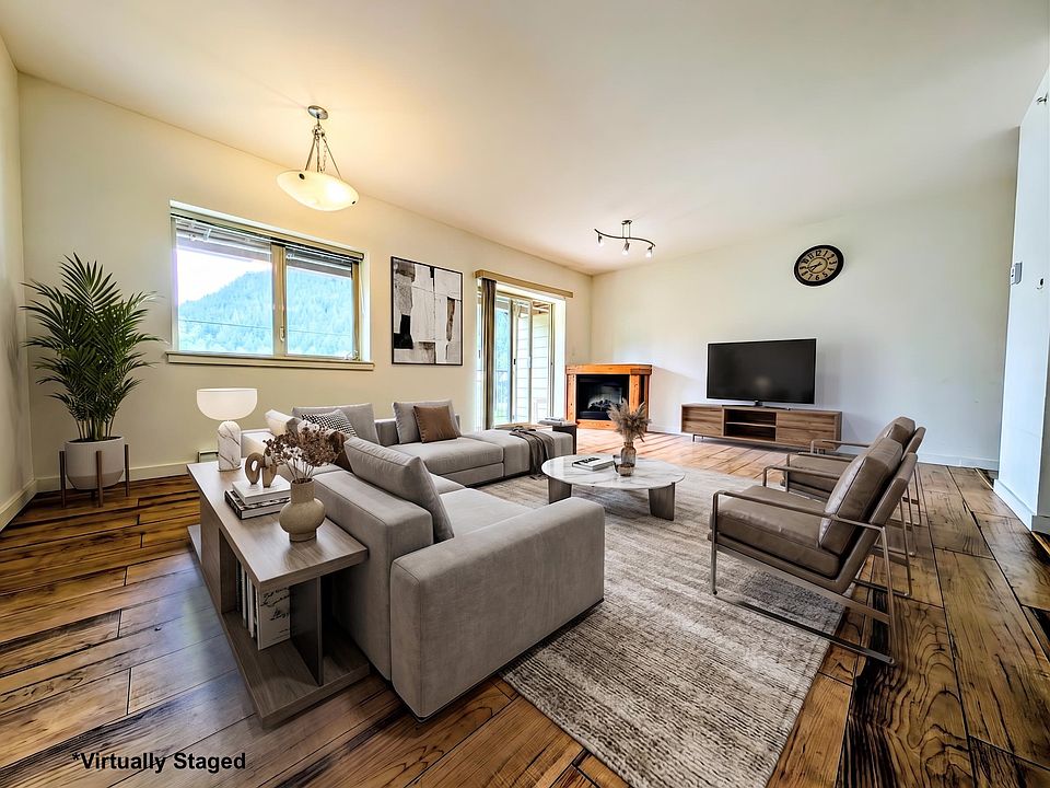 1st image of 1411 Portage Rd #208