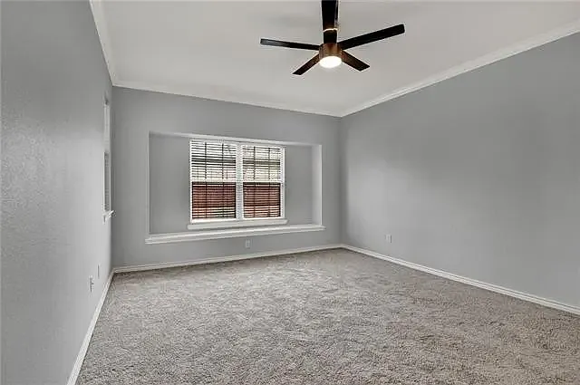 mastre bedroom - 1st floor