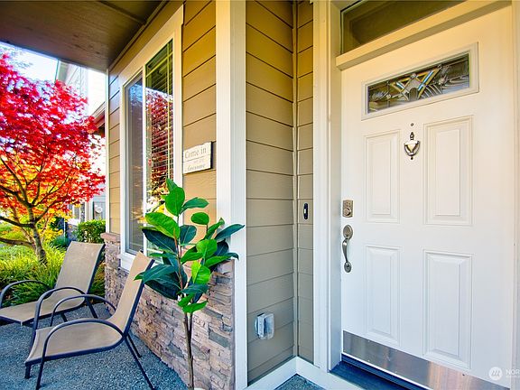 2nd image of 4713 Natalee Drive SE