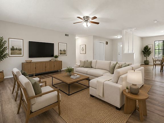 3rd image of 209 Mistletoe Ln