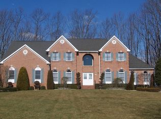 700 Robert Ct, Manalapan, NJ 07726