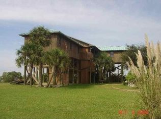 70 Ocean View Dr, Crawfordville, FL 32327
