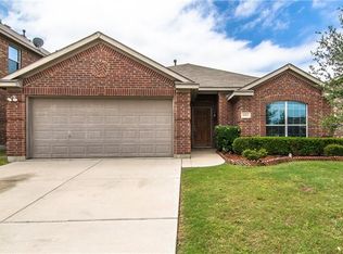8324 Orchard Creek Rd, Fort Worth, TX 76123