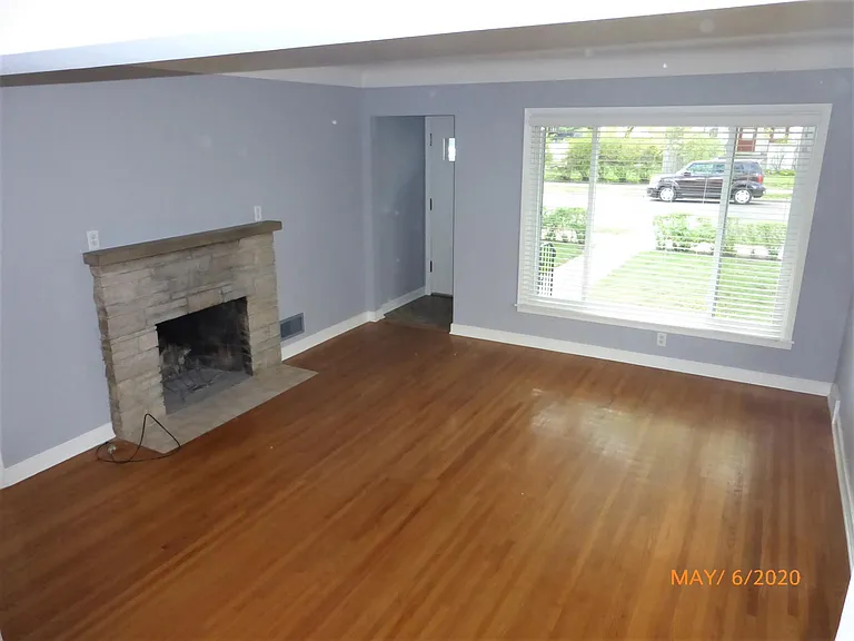3553 Holmes Ave S — Photo 2