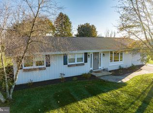 124 Mine Hole Rd, Elverson, PA 19520