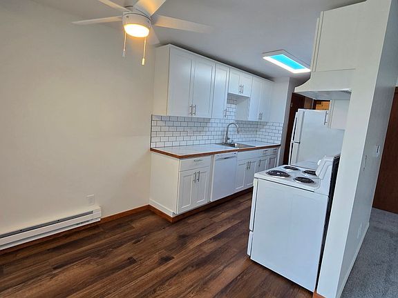2nd image of 7004 Murray Ave SW #201