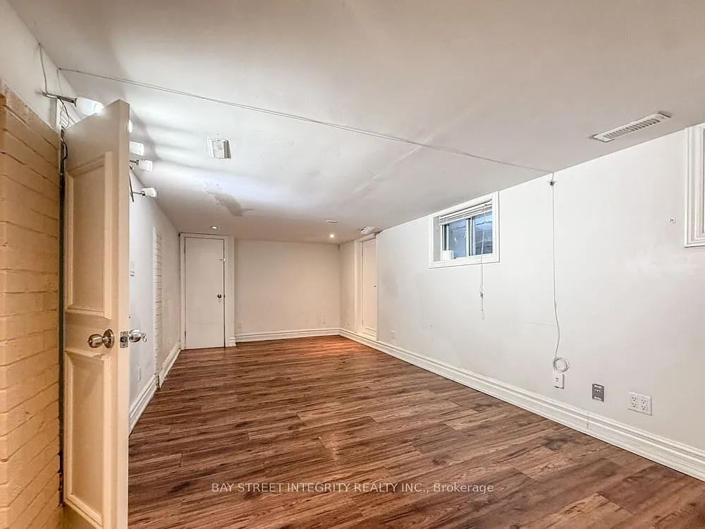 2 bed, $1,900 — Photo 3