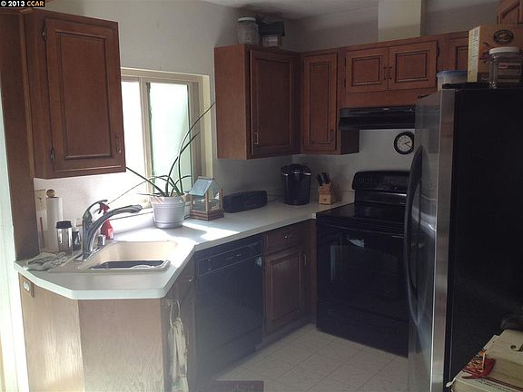 3rd image of 3325 Northwood Dr Unit B