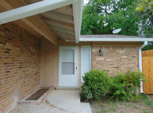 407 Live Oak St #407, Kyle, TX 78640