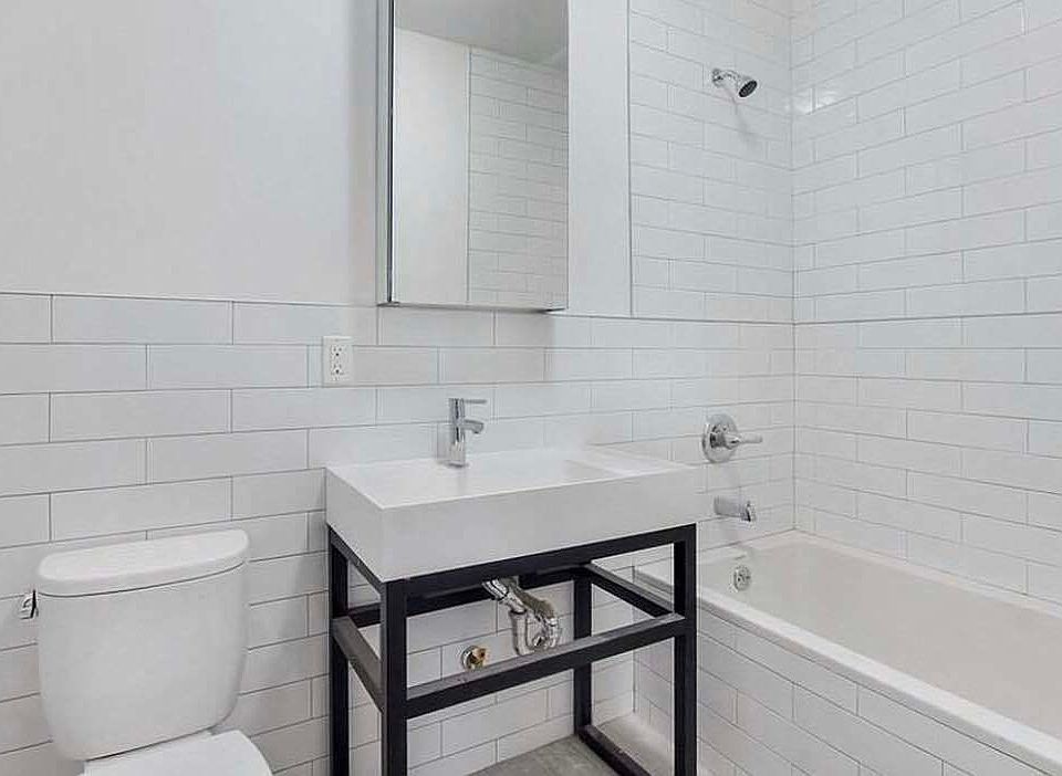 2nd image of 257 W 136th St #4AA