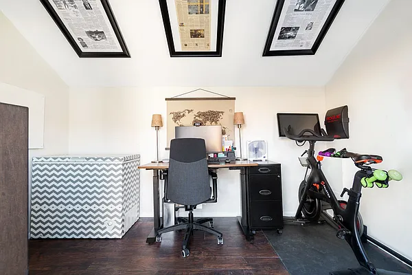 Sold by Compass | media 10