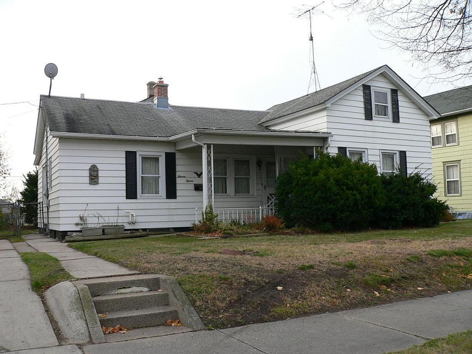1st image of 1115 Saint Clair Ave
