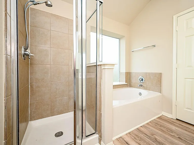 18518 Shadow Line Ct — Photo 24