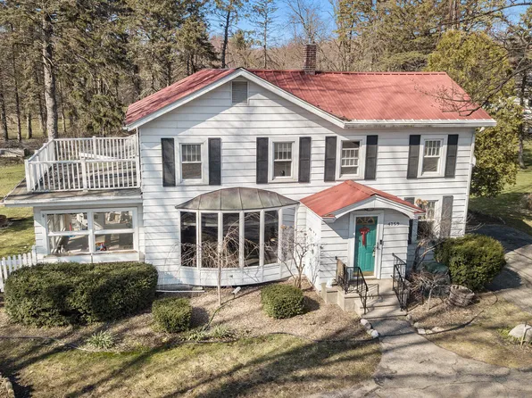 4759 W 48th St, Fremont, MI 49412