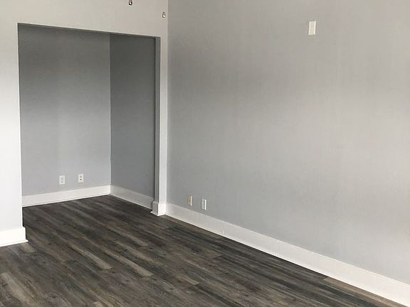 5th image of 1821 S Main St #420