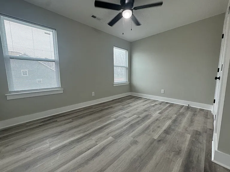 108 Woodstone Ln — Photo 7