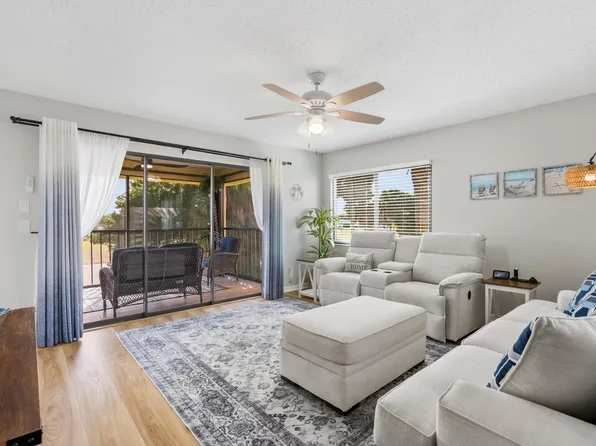 6940 SE Constitution Boulevard #206, Hobe Sound, FL 33455