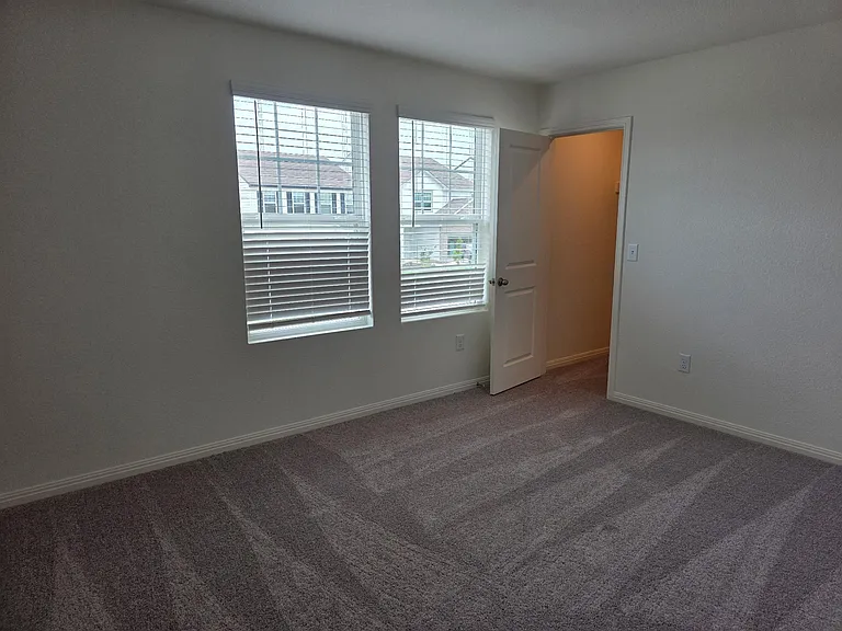 353 Enforcer Loop — Photo 15