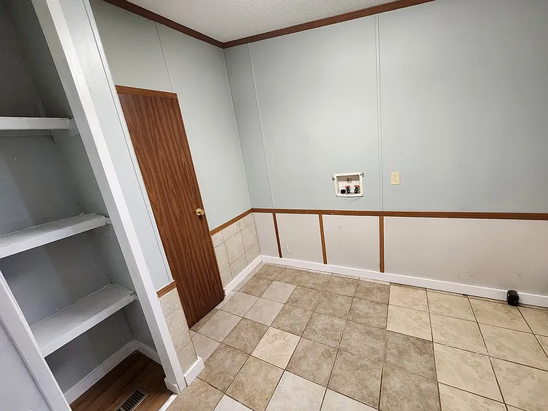 150 Lone Star Ln — Photo 17