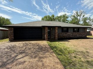 501 Woodland Hills Blvd, Roland, OK 74954