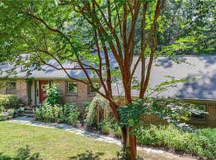 247 E Queens Dr, Williamsburg, VA 23185
