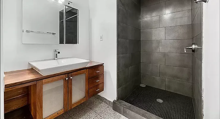 Rented by REAL New York | media 12