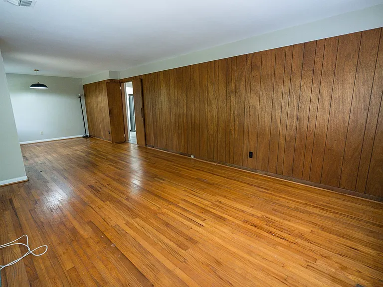 2103 Evergreen Dr — Photo 8