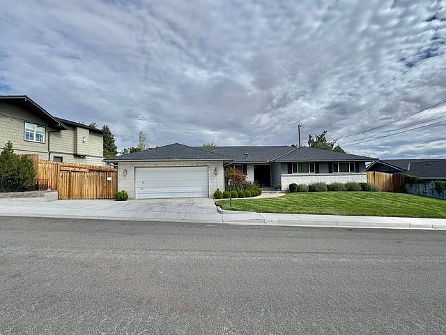 1st image of 3401 Norman Dr