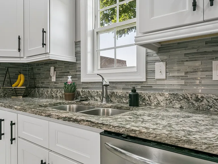 367 Poplar Ave — Photo 17