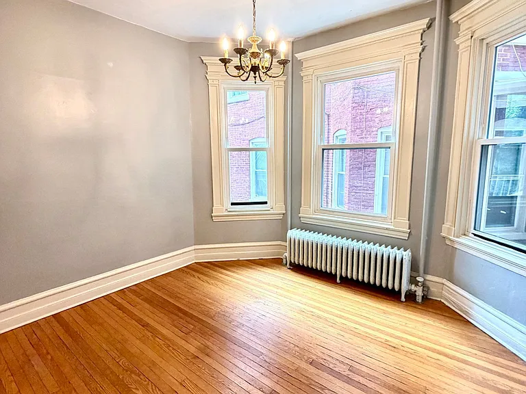 139 College Ave #1 — Photo 4