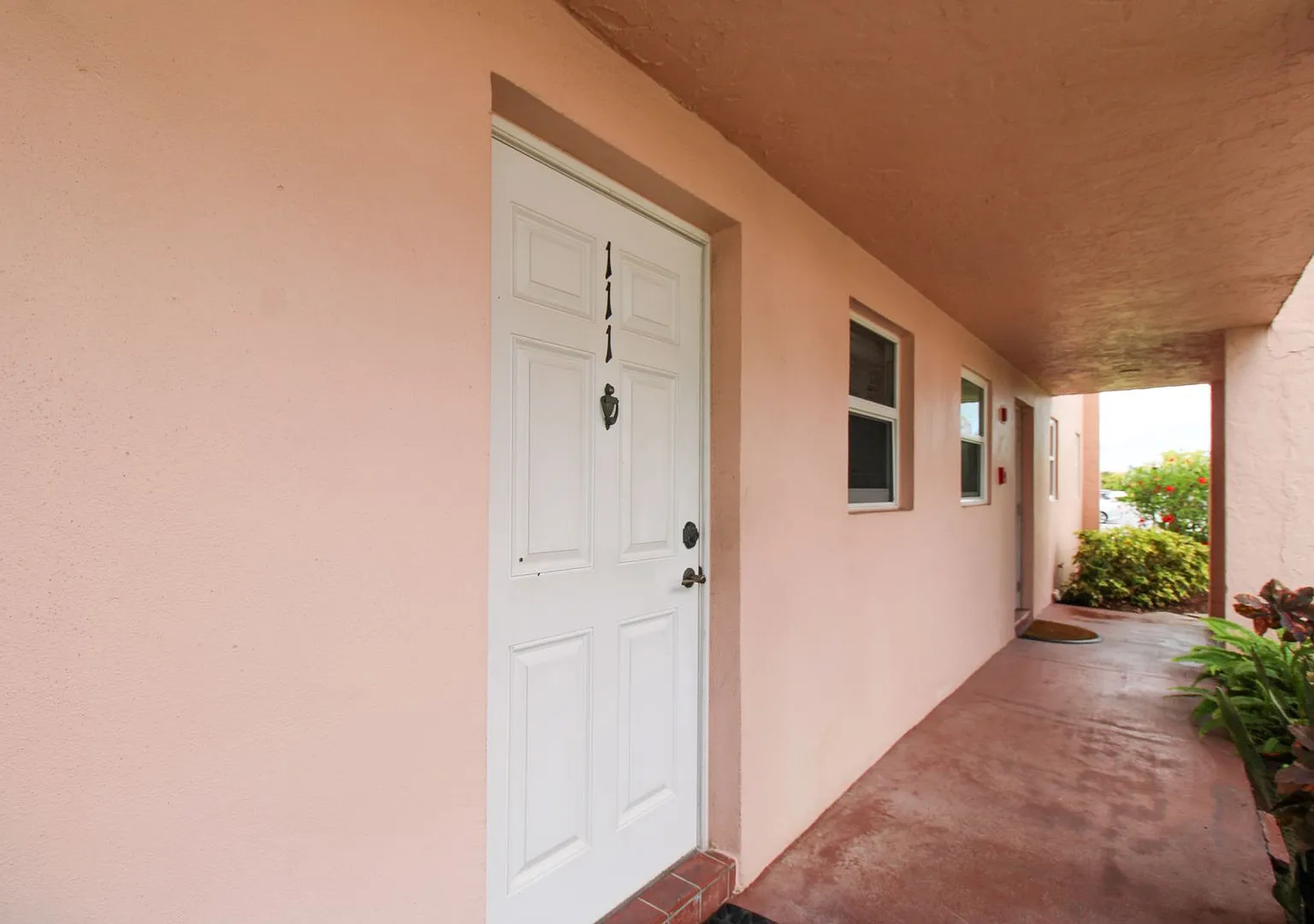 Ask About The Two Weeks Free**North Naples First Floor 2 Beds/2 Baths Annual Rental — Photo 1