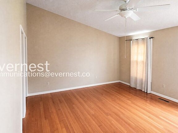 3rd image of 9038 Marie Ct