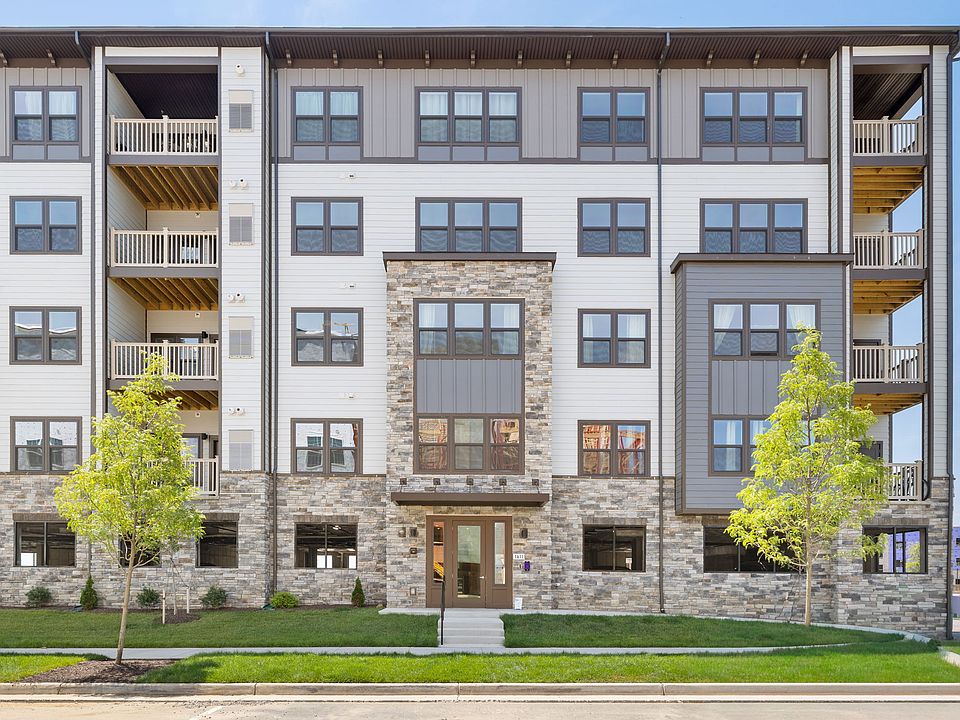 1st image of 1611 Potomac Shores Pkwy #401